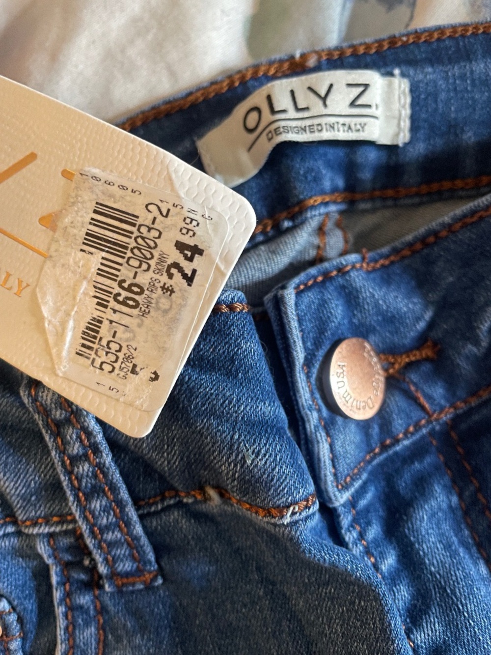 Olly womens skinny jeans BRAND NEW